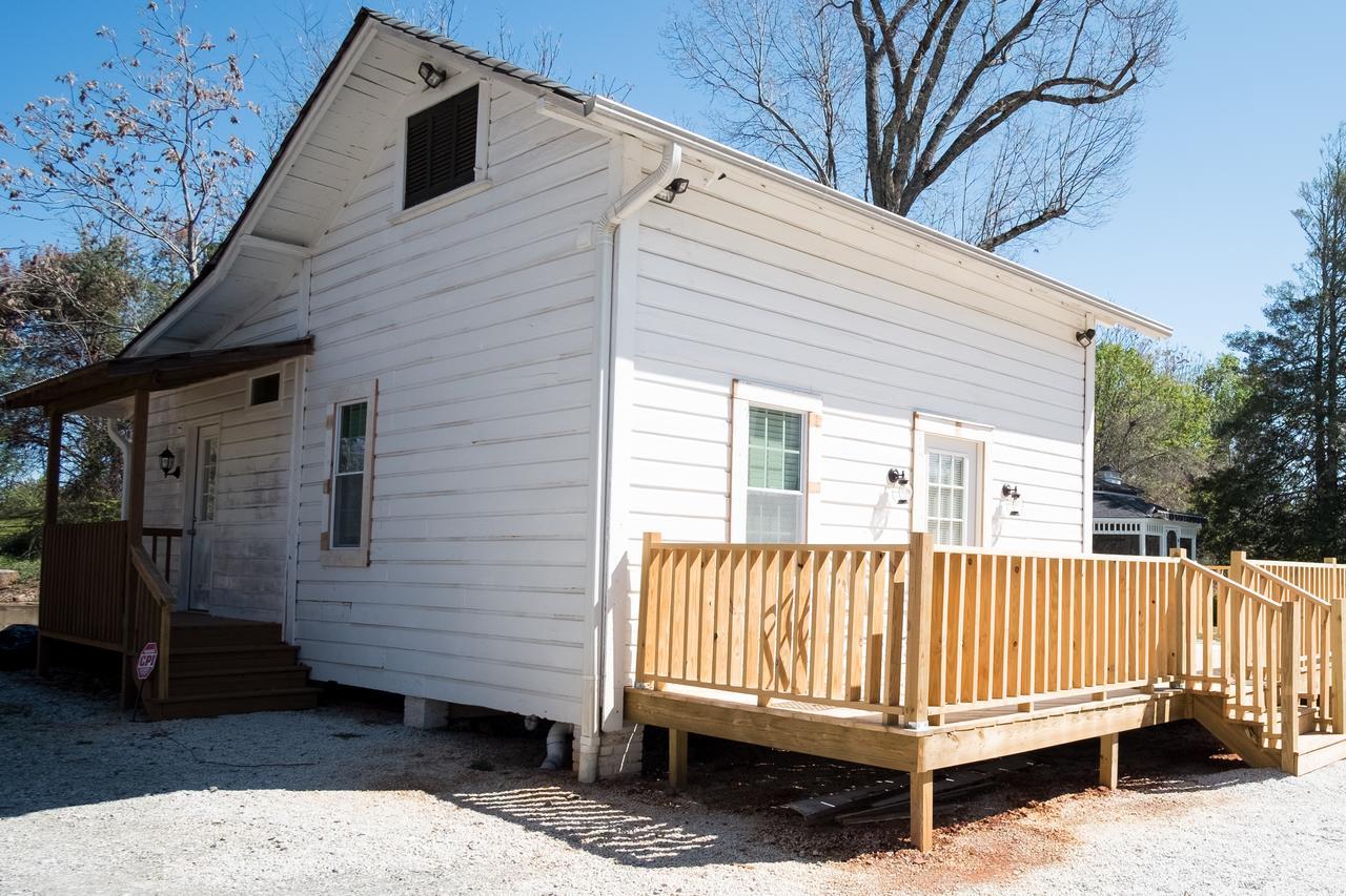 Swamp Rabbit Inn Travelers Rest Exterior foto