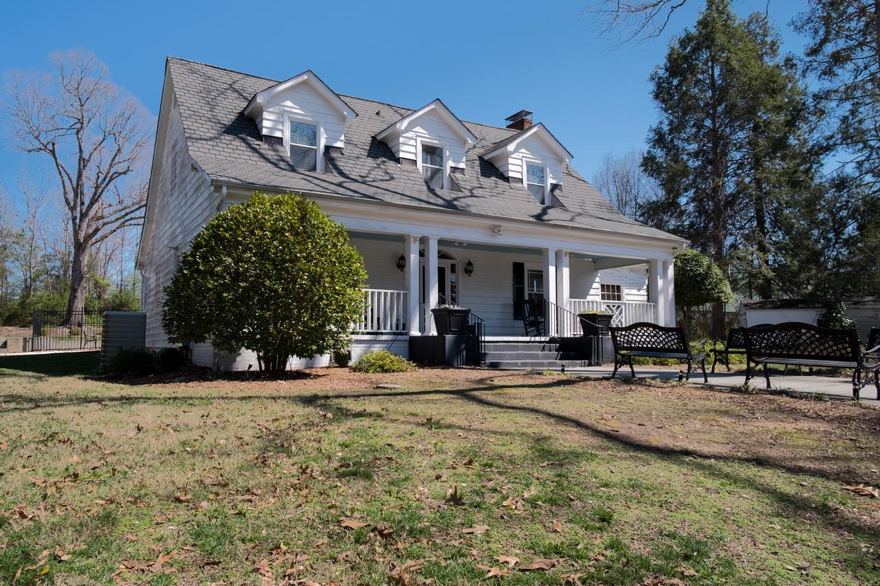 Swamp Rabbit Inn Travelers Rest Exterior foto